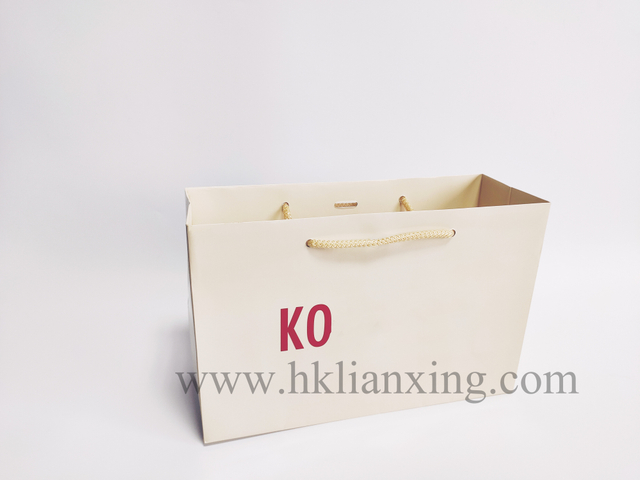 Cosmetics Paper Board Paper Bag With Glossy Lamination